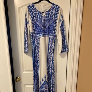 blue and white thobe